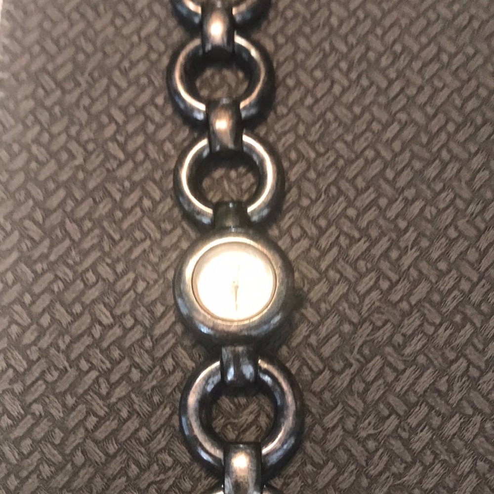 Watch - Picture 1 of 4